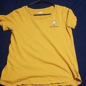 Old navy t-shirt